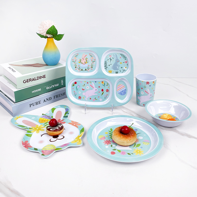 बालबालिकाका लागि सुरक्षित टेबलवेयर